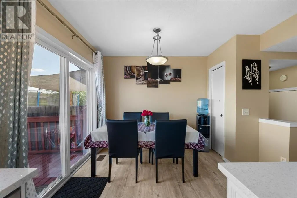 362 Elgin View SE