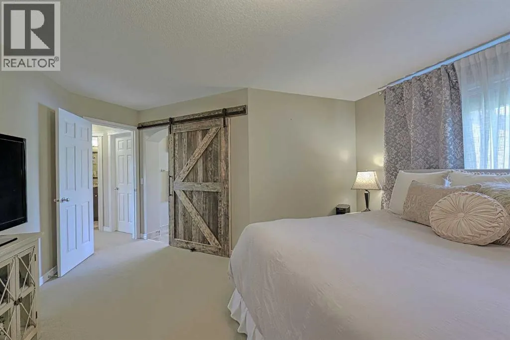 179 West Lakeview Passage