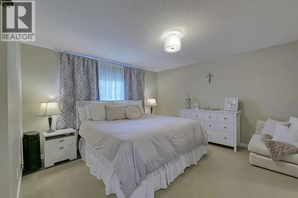 179 West Lakeview Passage