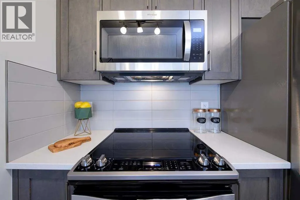 1113, 135 Mahogany Parade SE