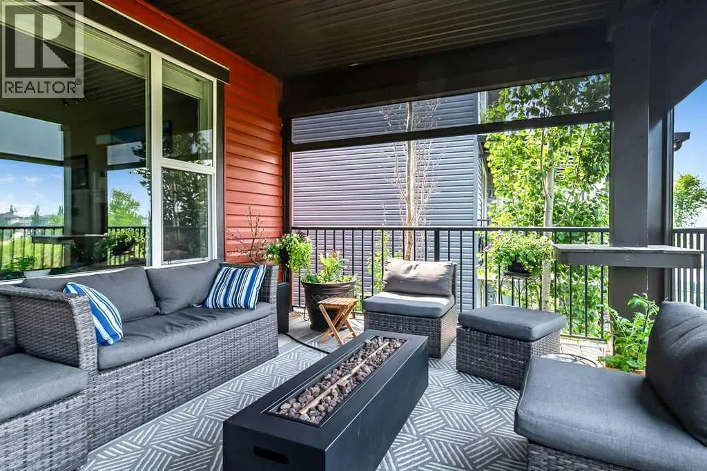 128 Drake Landing Terrace