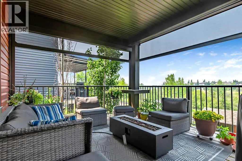 128 Drake Landing Terrace