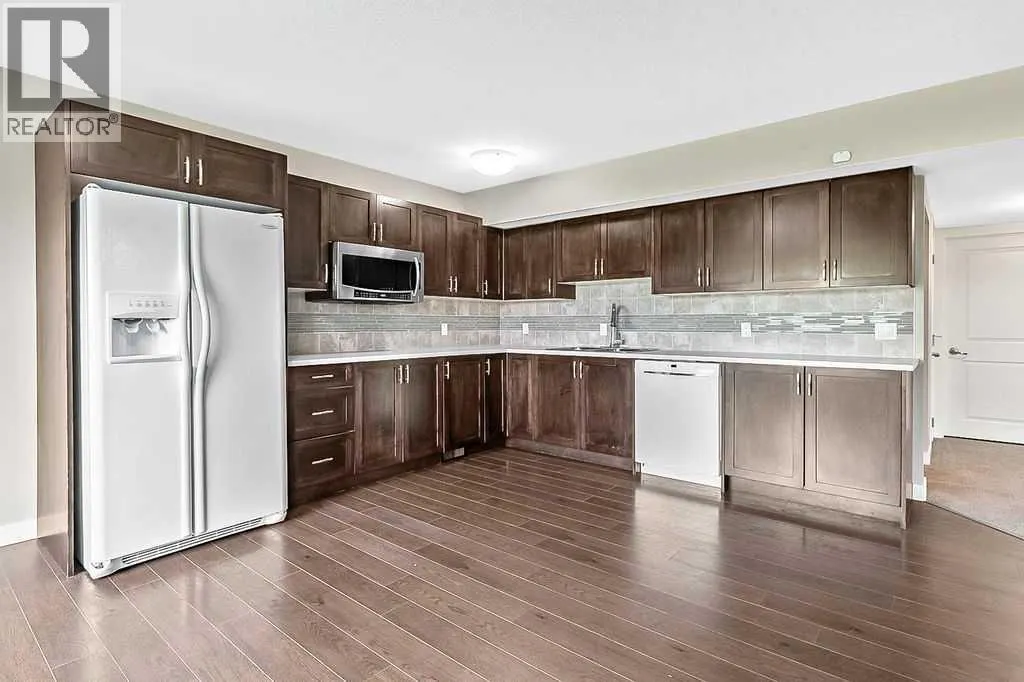 128 Drake Landing Terrace