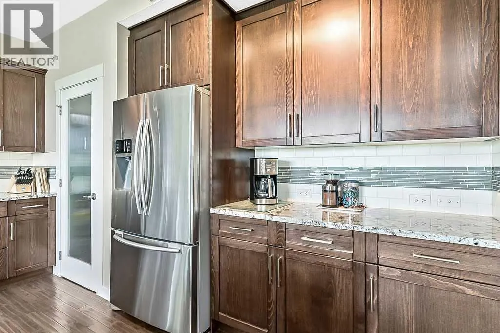 128 Drake Landing Terrace