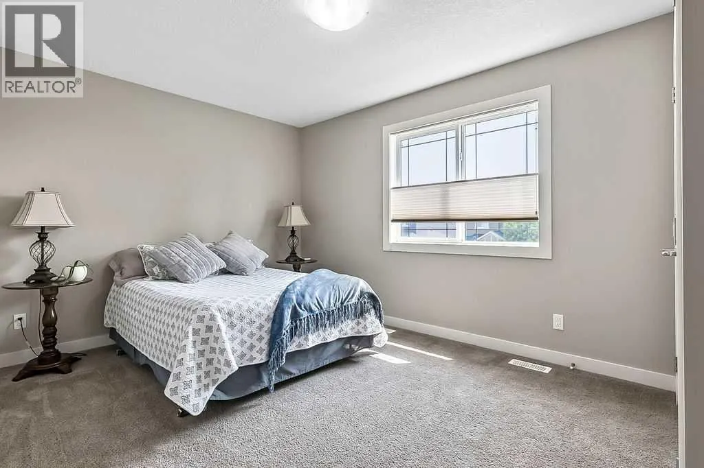 128 Drake Landing Terrace