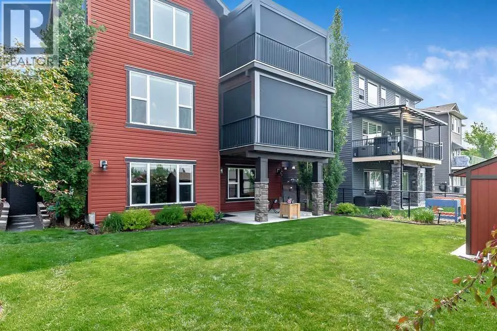 128 Drake Landing Terrace