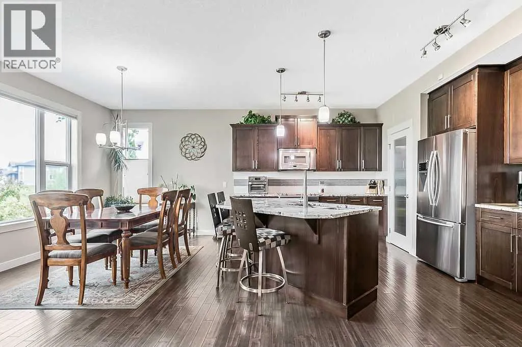 128 Drake Landing Terrace