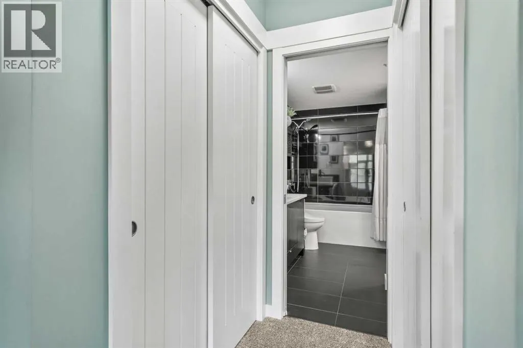 311, 15 Aspenmont Heights SW