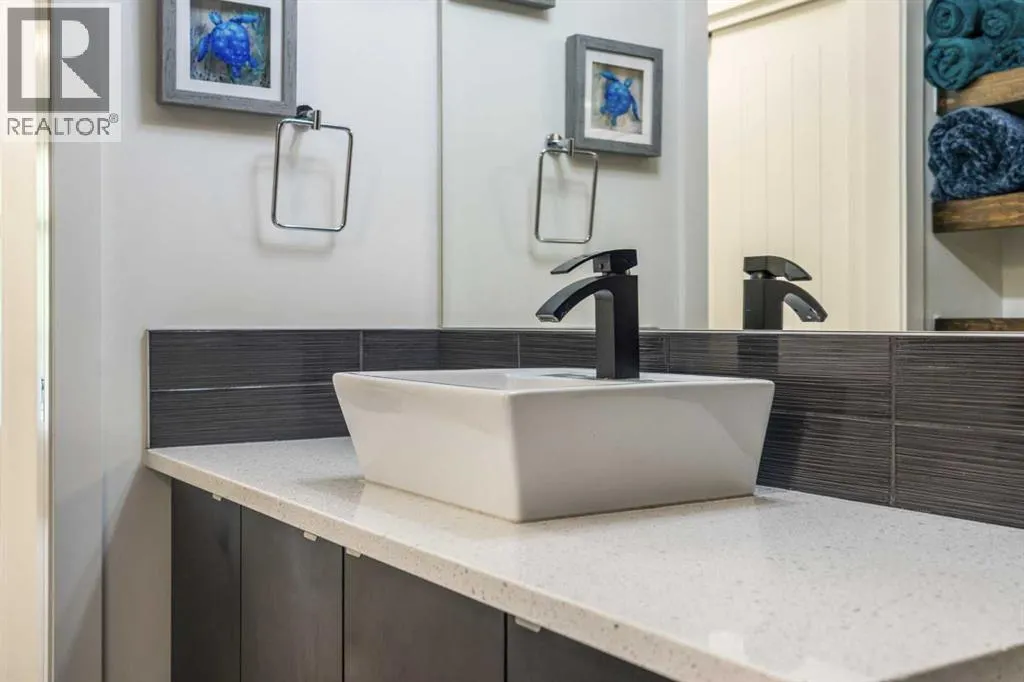 311, 15 Aspenmont Heights SW