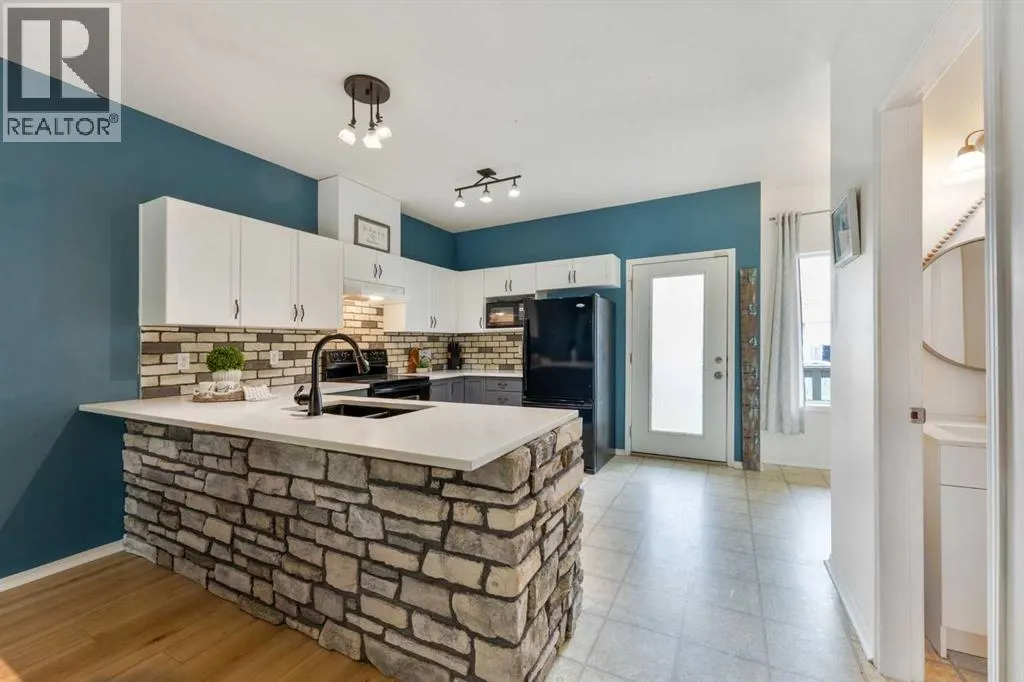 106, 2006 Luxstone Boulevard