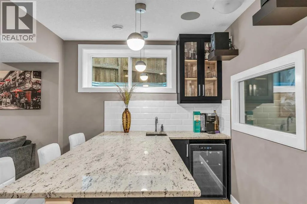 30 Everhollow Green SW