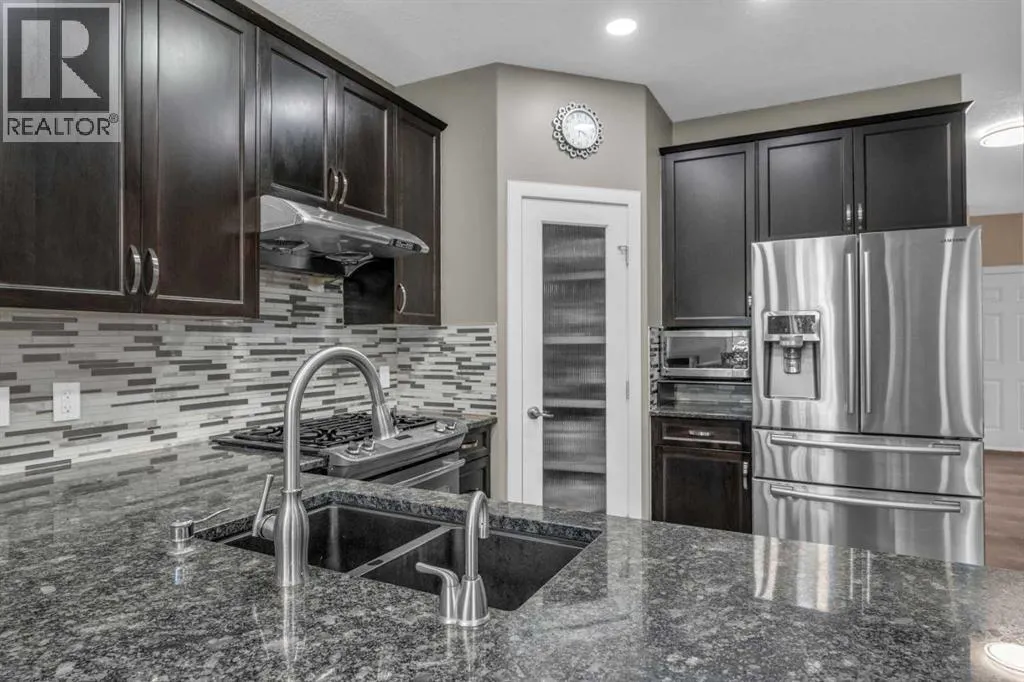 30 Everhollow Green SW