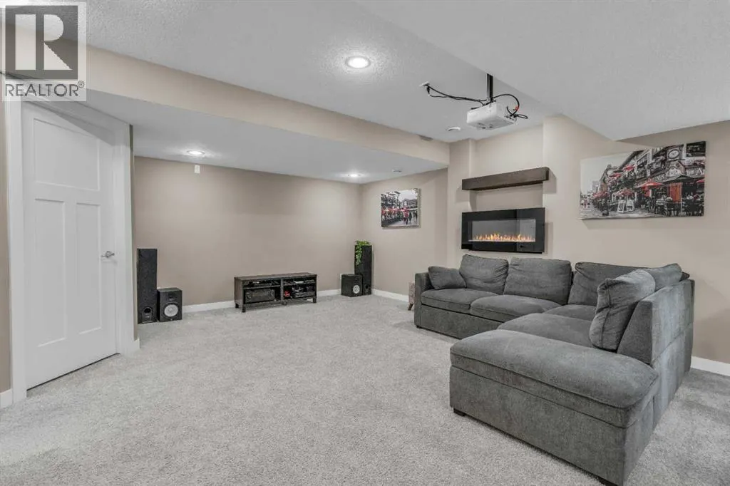 30 Everhollow Green SW