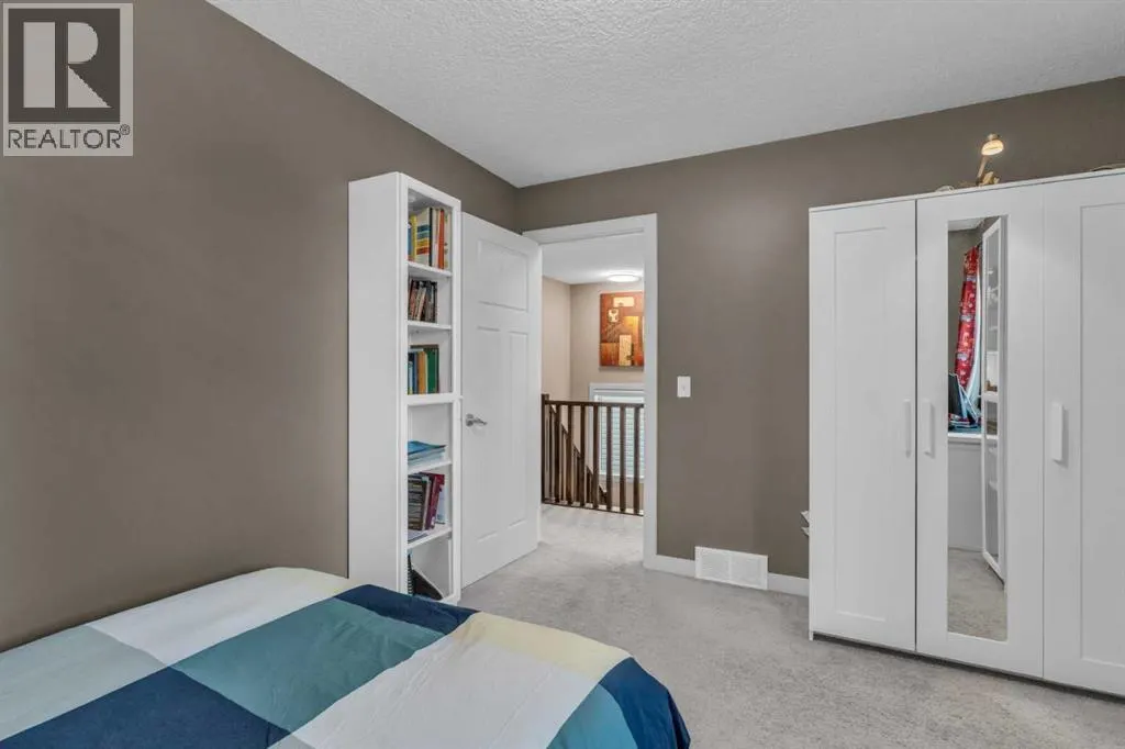 30 Everhollow Green SW