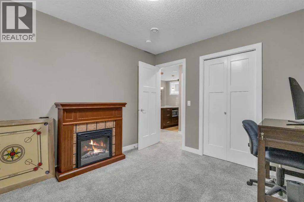 30 Everhollow Green SW