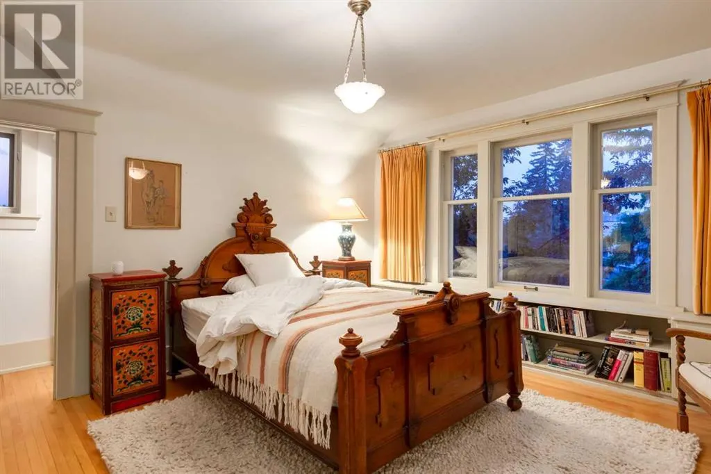2209 Carleton Street SW