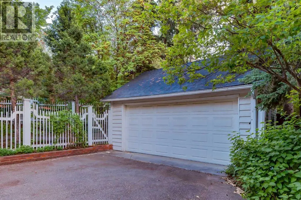 2209 Carleton Street SW