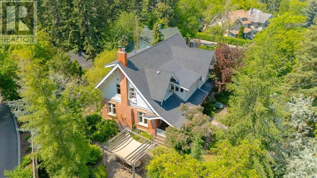 2209 Carleton Street SW