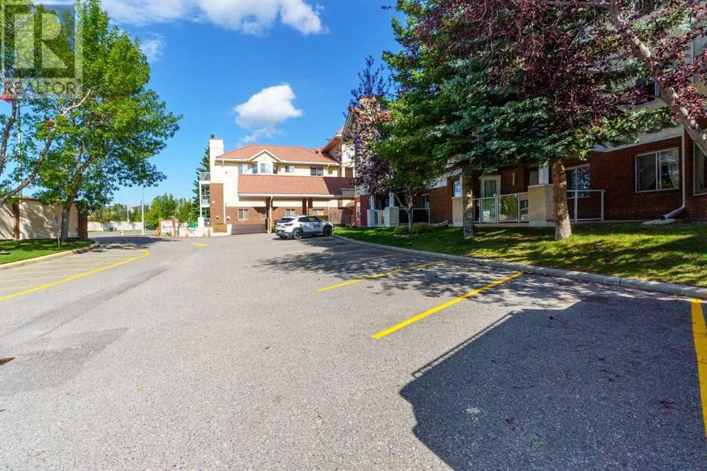 2327, 1818 Simcoe Boulevard SW