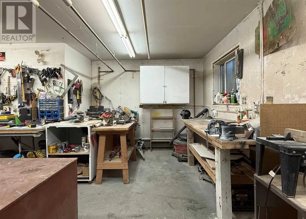 2327, 1818 Simcoe Boulevard SW
