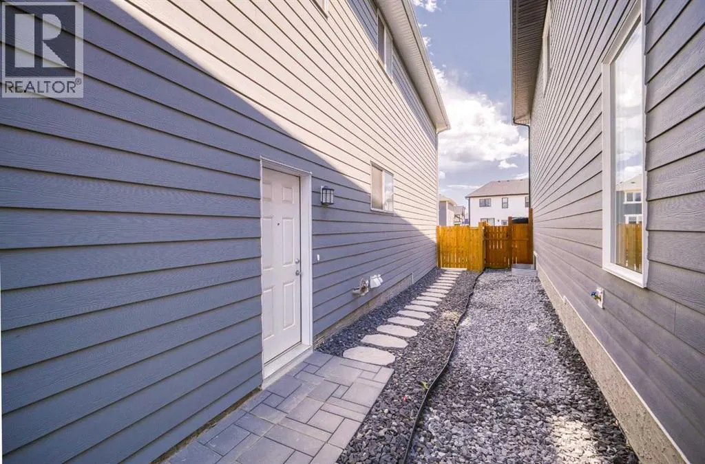 53 Magnolia Terrace SE