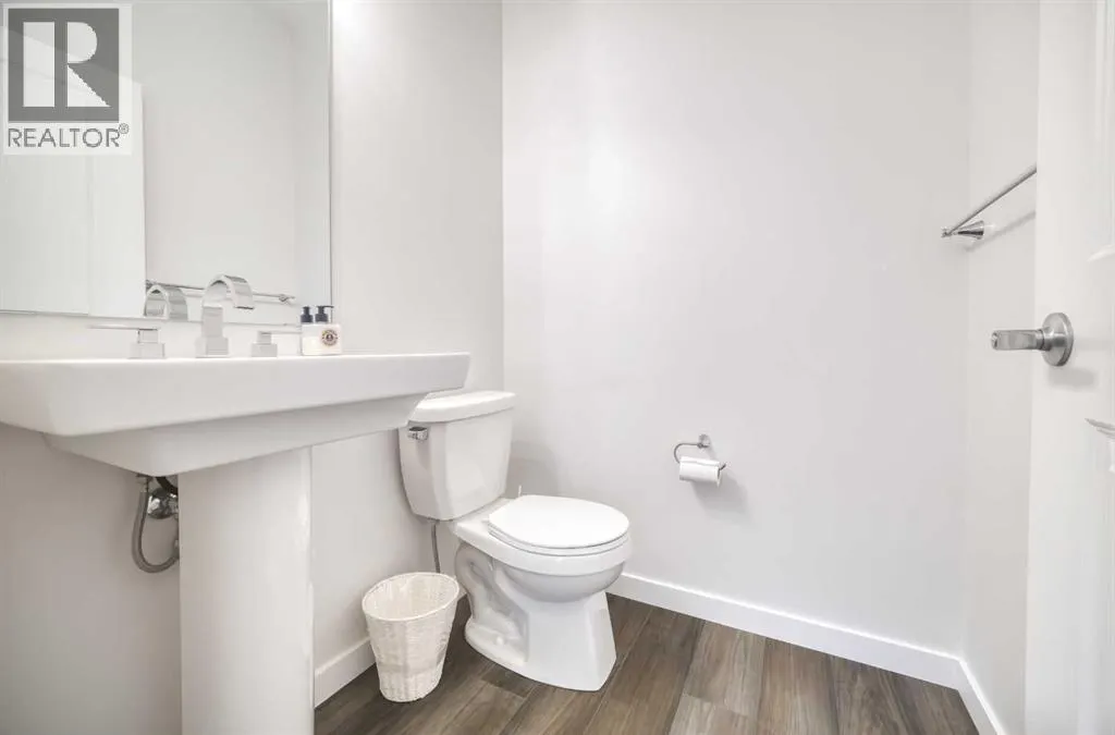53 Magnolia Terrace SE