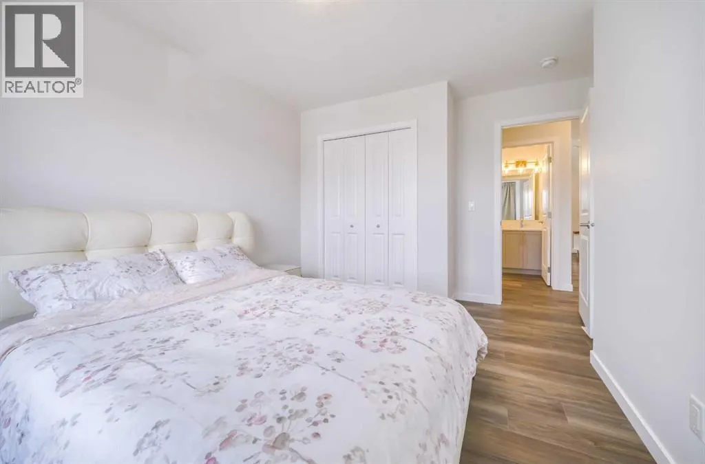 53 Magnolia Terrace SE