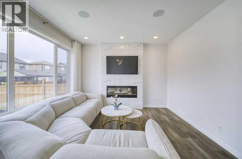 53 Magnolia Terrace SE