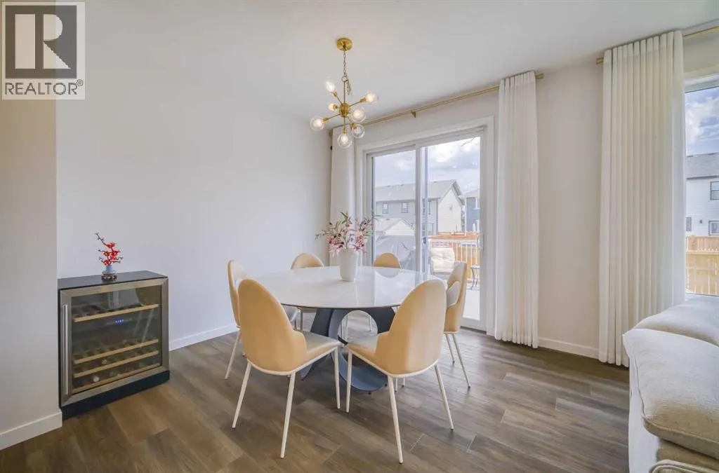 53 Magnolia Terrace SE