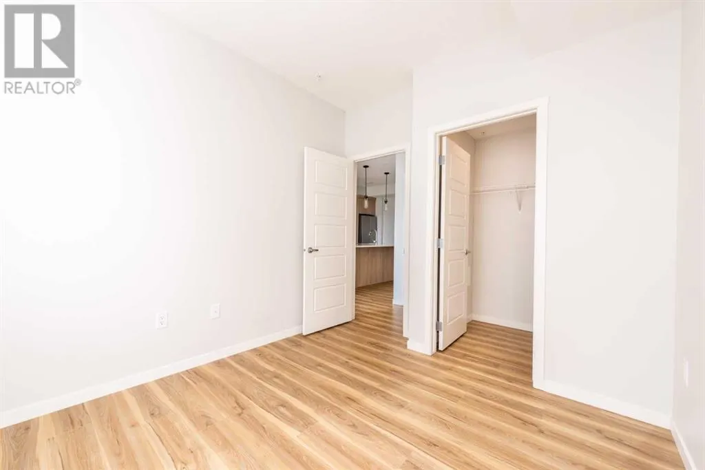 2401, 220 Seton Grove SE
