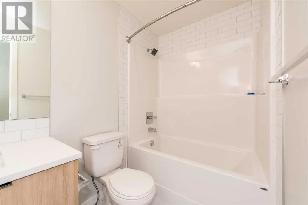 2401, 220 Seton Grove SE