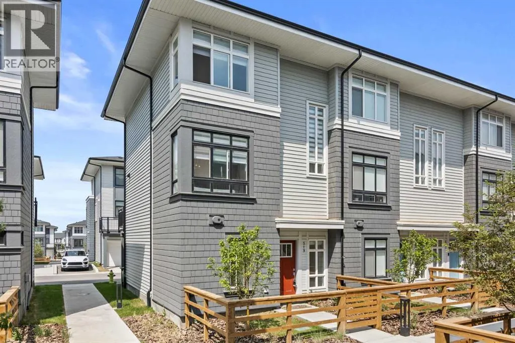 519, 857 Belmont Drive SW