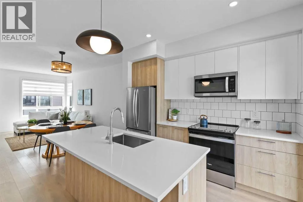 519, 857 Belmont Drive SW