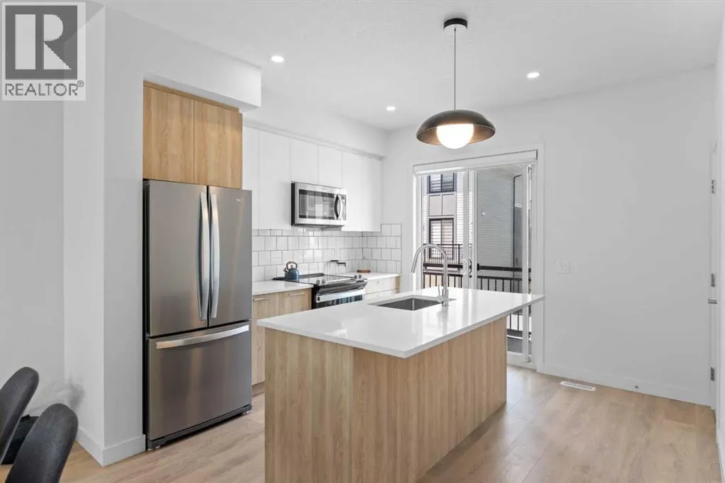 519, 857 Belmont Drive SW