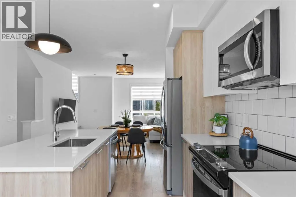 519, 857 Belmont Drive SW