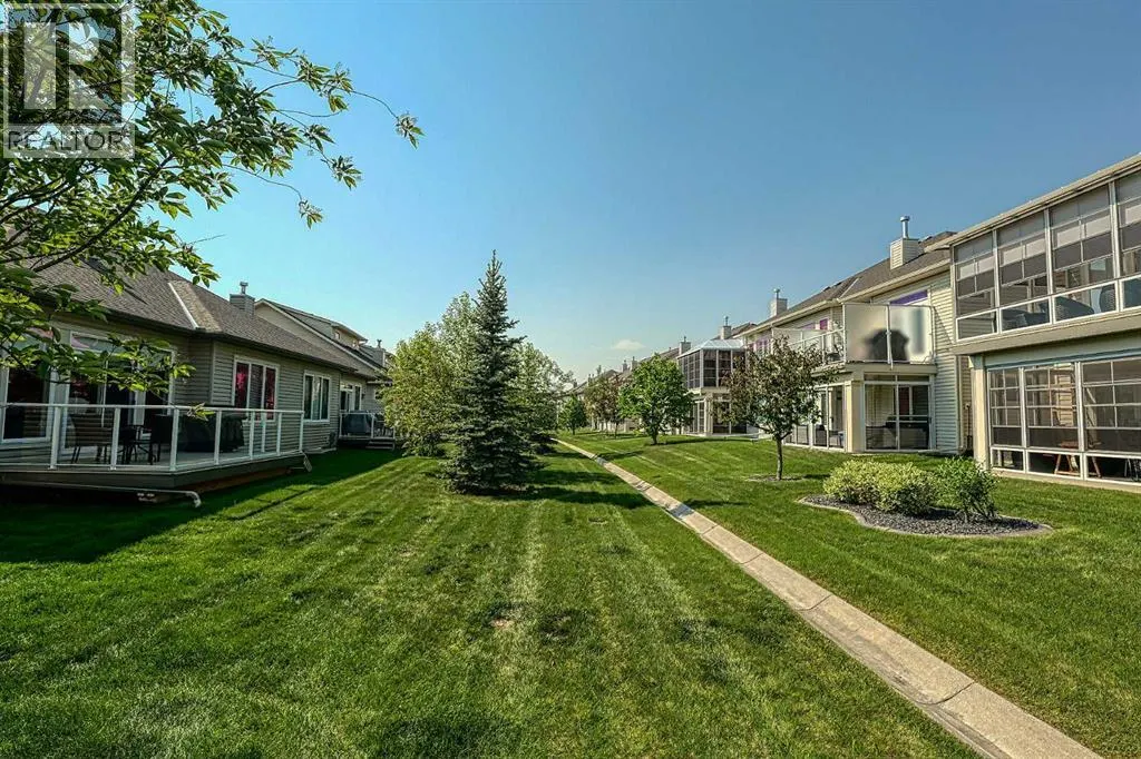 223 Sunset Square