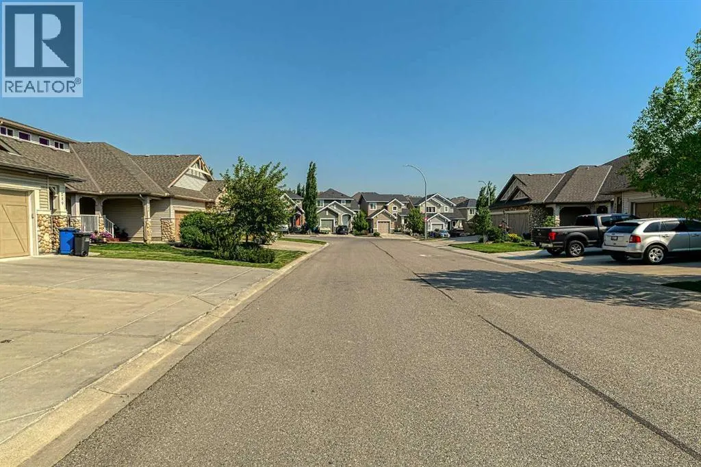 223 Sunset Square