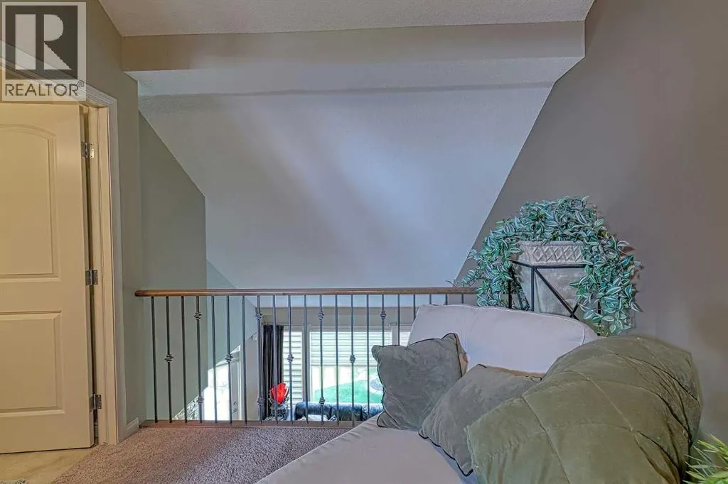223 Sunset Square
