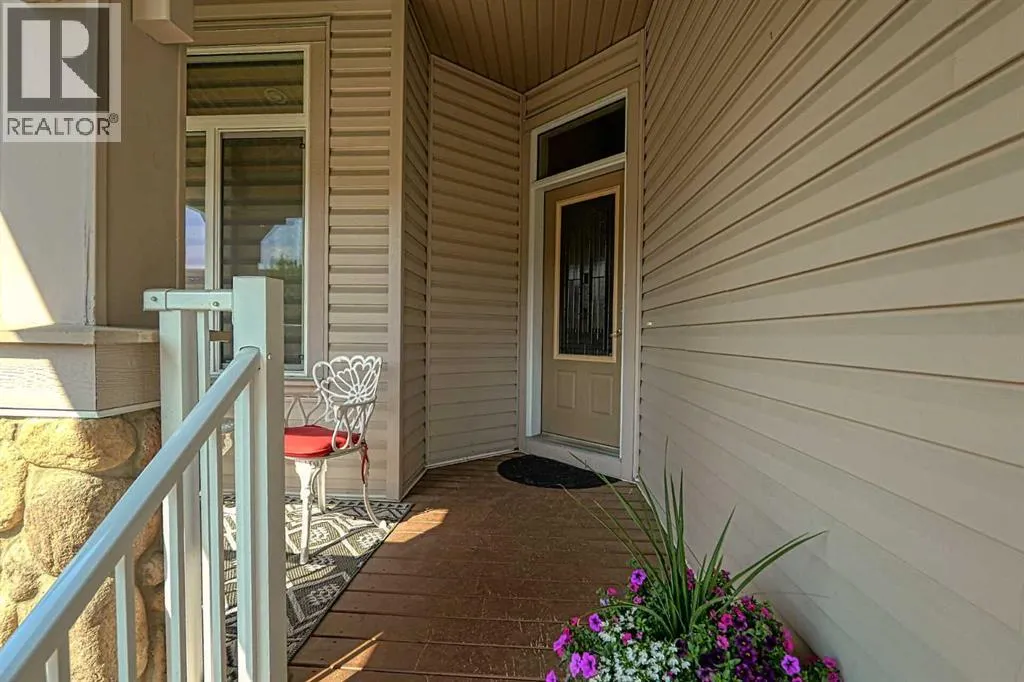 223 Sunset Square