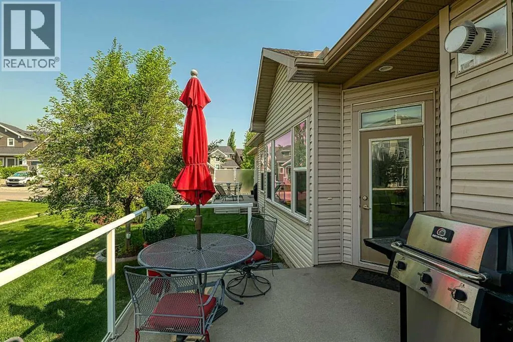 223 Sunset Square