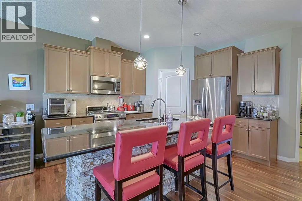 223 Sunset Square