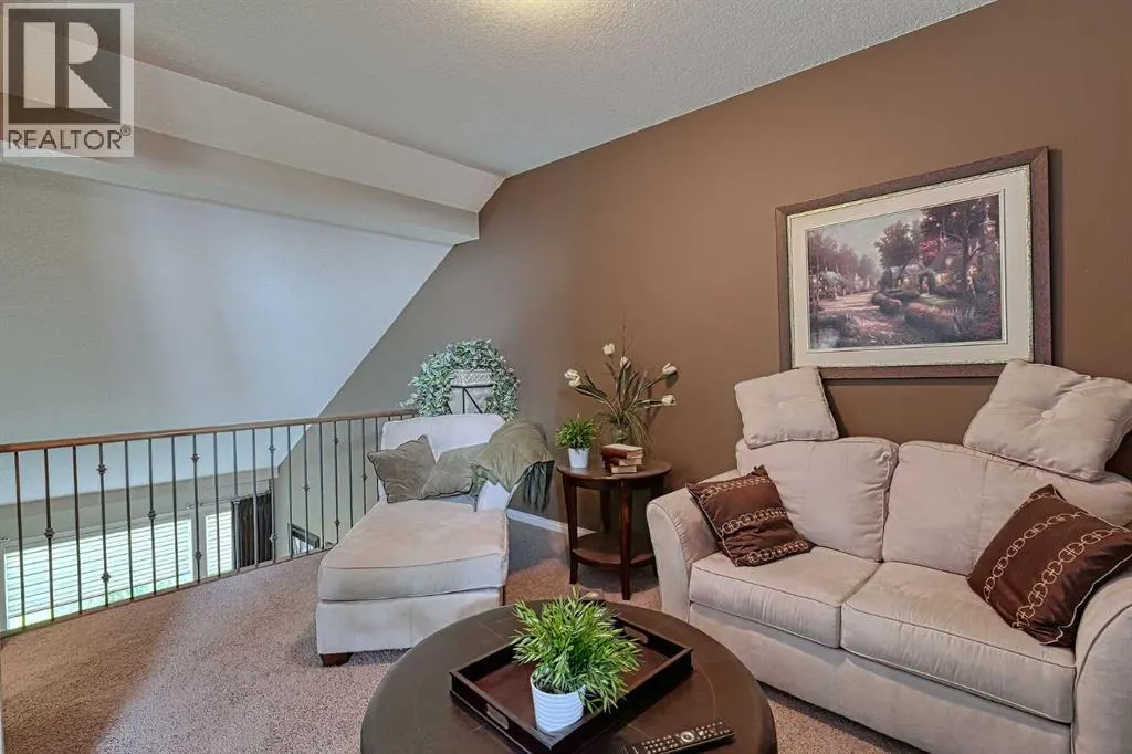 223 Sunset Square