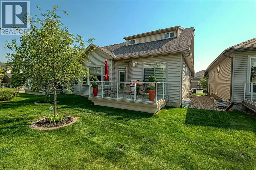 223 Sunset Square