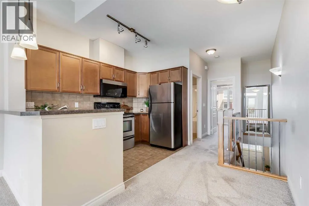 16, 181 Rockyledge View NW
