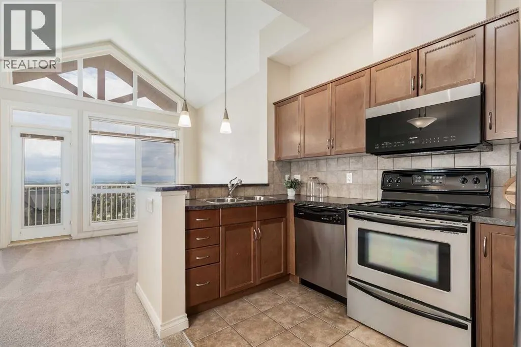 16, 181 Rockyledge View NW