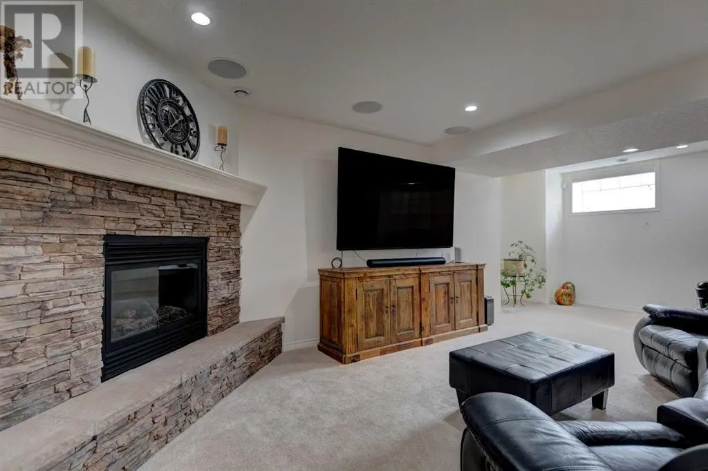 2 Cranridge Heights SE