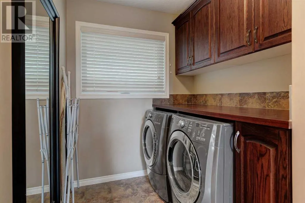 2 Cranridge Heights SE