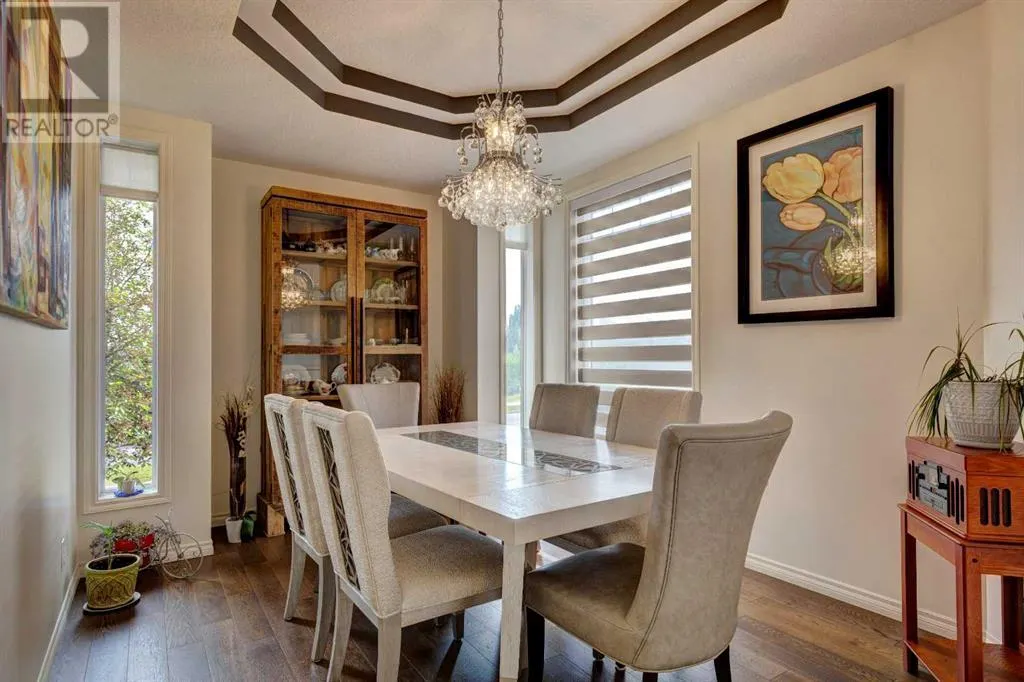 2 Cranridge Heights SE