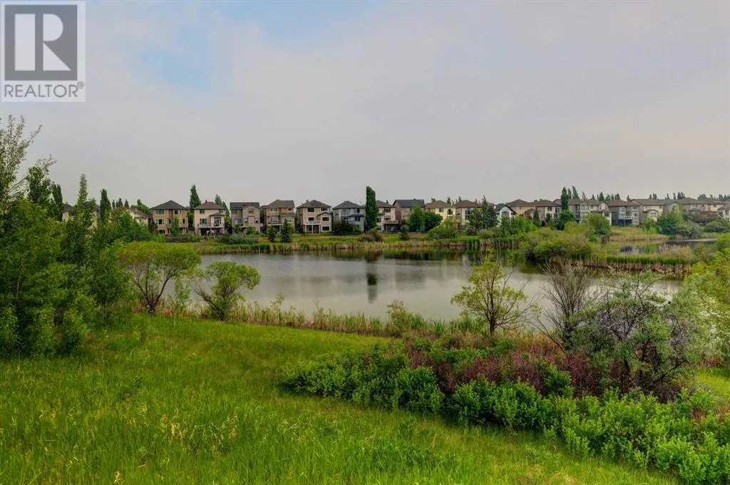 2 Cranridge Heights SE
