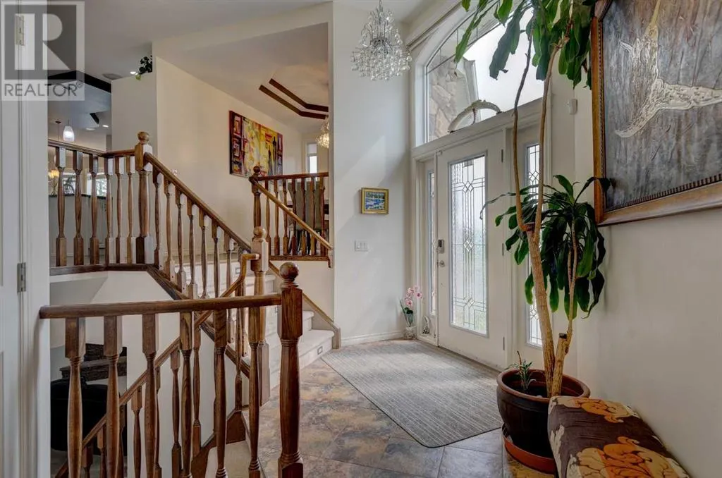 2 Cranridge Heights SE
